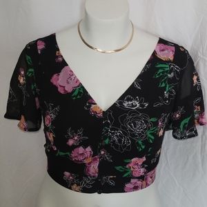 TORRID Size 00 Floral Cropped Blouse
